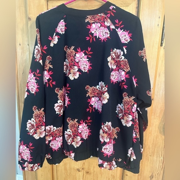 Xlnt Lightweight Barbiecore Floral Zip Up Jacket - Bought in Norway Size 3XL - Picture 2 of 14